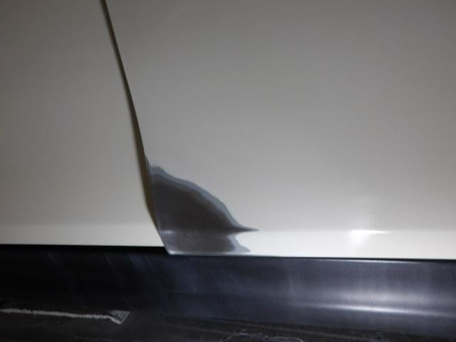 MINI ドアの傷の補修 バックドアの塗膜のブリスター 左右ヘッドライトレンズリフォーム