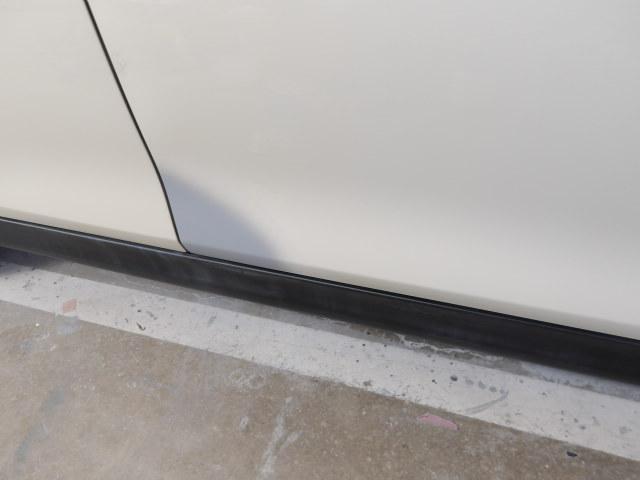 MINI ドアの傷の補修 バックドアの塗膜のブリスター 左右ヘッドライトレンズリフォーム