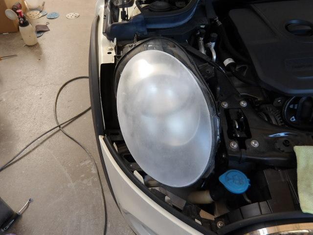 MINI ドアの傷の補修 バックドアの塗膜のブリスター 左右ヘッドライトレンズリフォーム