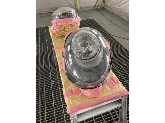 MINI ドアの傷の補修 バックドアの塗膜のブリスター 左右ヘッドライトレンズリフォーム