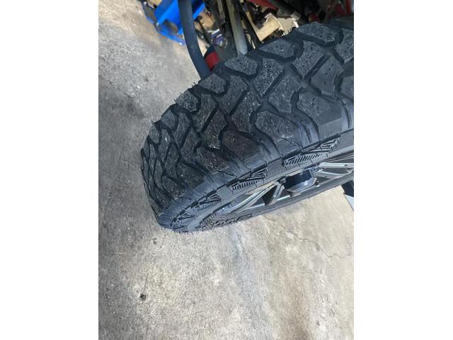 スズキ　ジムニーＪＢ64Ｗ　ハンドルがガタガタ振動する　ジャダー　シミー　の修理