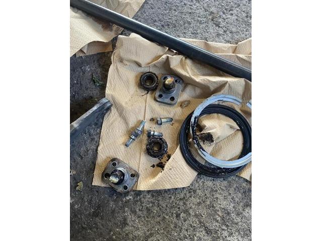 スズキ　ジムニーＪＢ64Ｗ　ハンドルがガタガタ振動する　ジャダー　シミー　の修理