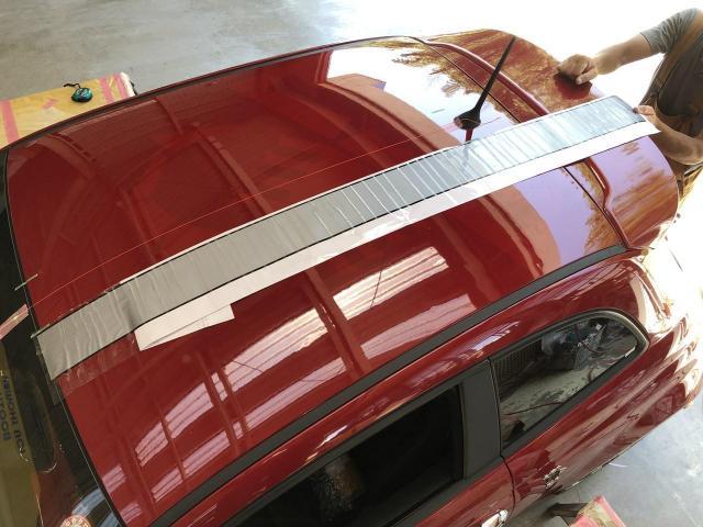 ルノー　トゥインゴ　外装品　ストライプテープを貼りました。