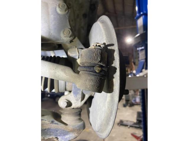 スズキ　キャリイトラック　車検とクラッチ交換　左ドアをリサイクル部品で交換しました。