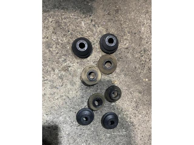 スズキ　キャリイトラック　車検とクラッチ交換　左ドアをリサイクル部品で交換しました。