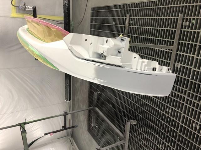 マツダ　ＣＸ－８　フロントバンパー修理　フェンダーモール　修理　カラーナンバー51Ｋ　ロジウムホワイトプレミアムメタリック