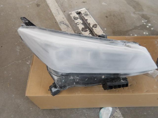 日産　リーフ　車検　ご入庫ありがとうございました。ヘッドランプレンズリフォームをしました。