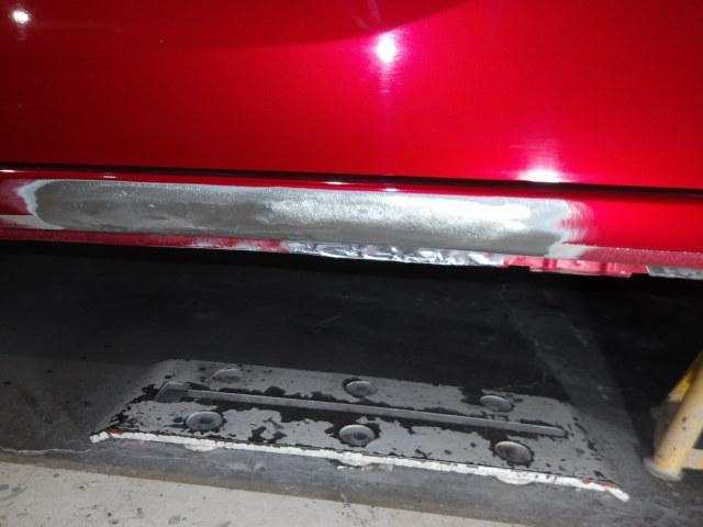 ホンダ　フリード　左ロッカーパネル　鈑金塗装　ありがとうごいます。