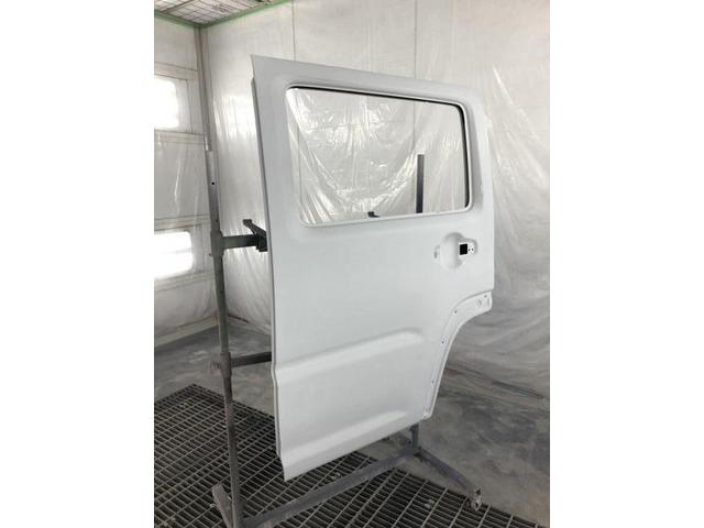 スズキ　ハスラー　左リアドアを新品交換　左リアフェンダー　鈑金で修理しました　塗装はツートン　2色塗