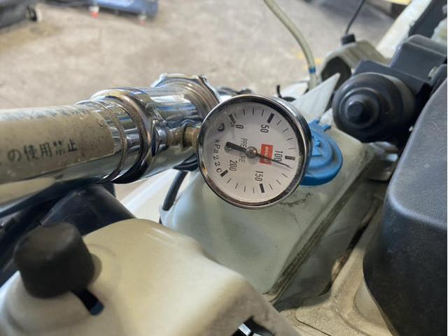 スズキ　エブリイ　冷却水漏れ