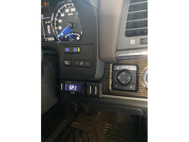 トヨタ　クラウンマジェスタ　板金・外装補修　左リアドア　左リアフェンダ　修理　リアバンパー、左サイドスポイラ　取替