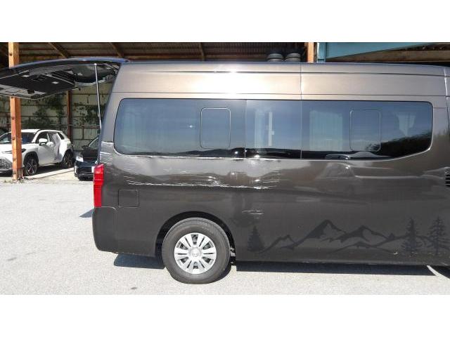 日産　キャラバン　キャンピングカー　実費　右リアフェンダ　大きな損傷　鈑金塗装で修理しました。