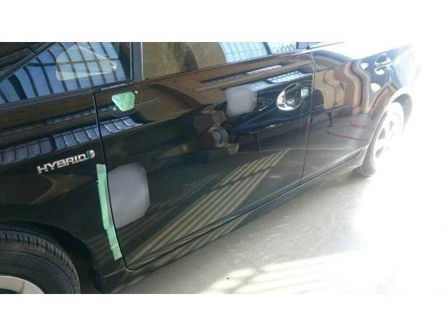 
トヨタ ZVW30 プリウス
鈑金・塗装
フロントバンパー 修理・塗装
左フロントドア 鈑金・塗装
伊勢市　ピッツーラ