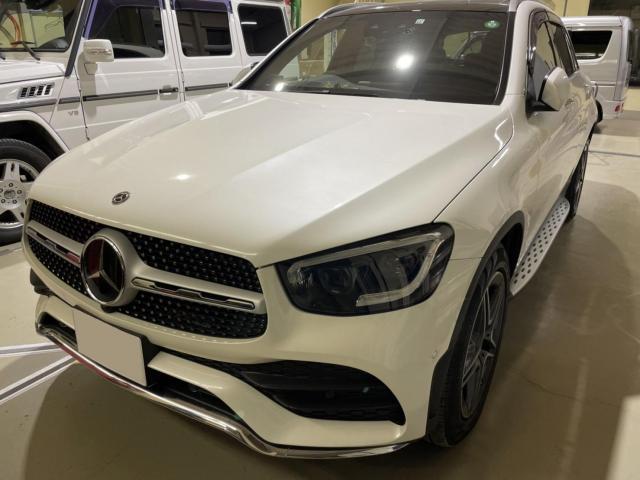 ベンツ　ＧＬＣ　Ｗ253
フロントグリル　交換