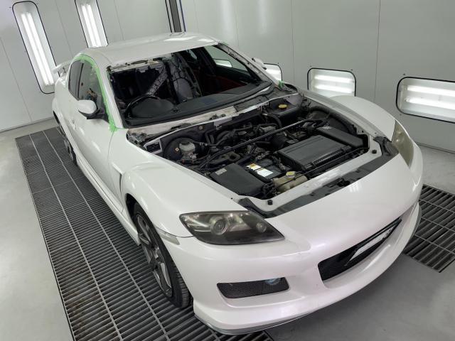 マツダ　ＲＸ-8
事故修理
ボンネット　鈑金塗装
ルーフ　フロントガラス　交換