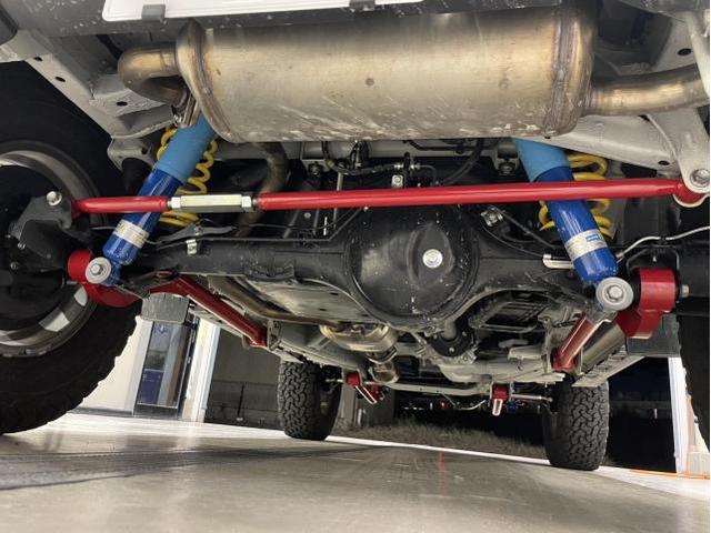 スズキ　ジムニーシエラ　サスペンション・足回りパーツ取付