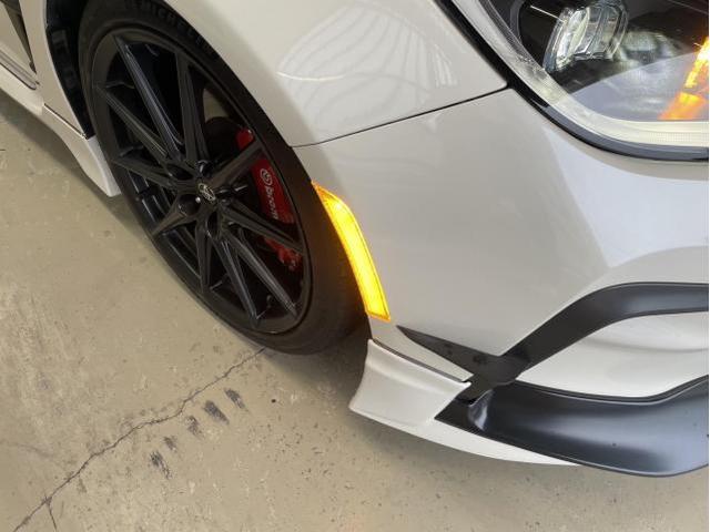 トヨタ　ＧＲ８６　ライト・ウィンカー類交換