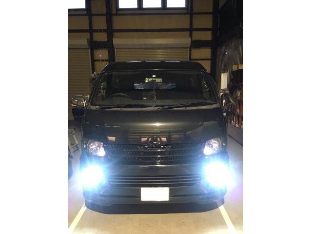 トヨタ ハイエース フォグランプ交換 HIDキット取付
津市 松阪市 伊勢市 多気郡 度会郡
