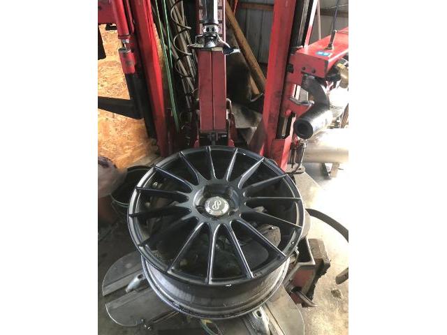 トヨタ　プリウス　215/45/17 4本　持ち込みタイヤ交換