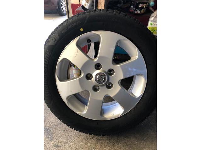 ボルボ　195/60/16 4本　持ち込み　スタッドレスタイヤ交換