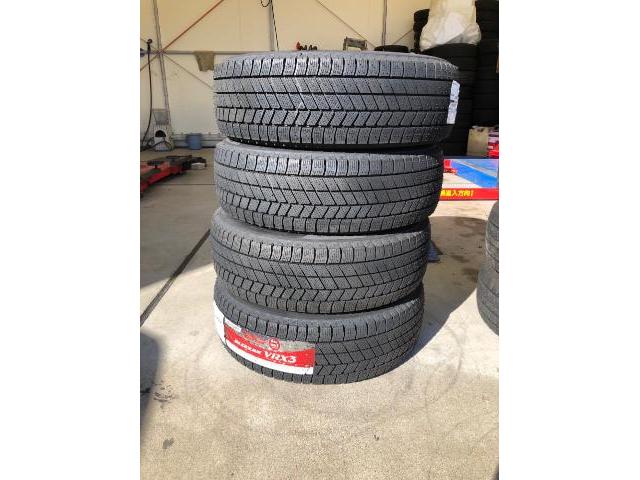 ボルボ　195/60/16 4本　持ち込み　スタッドレスタイヤ交換