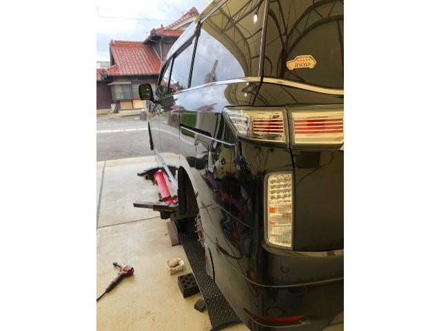 日産　エルグランド　255/55/18 4本　直送タイヤ交換