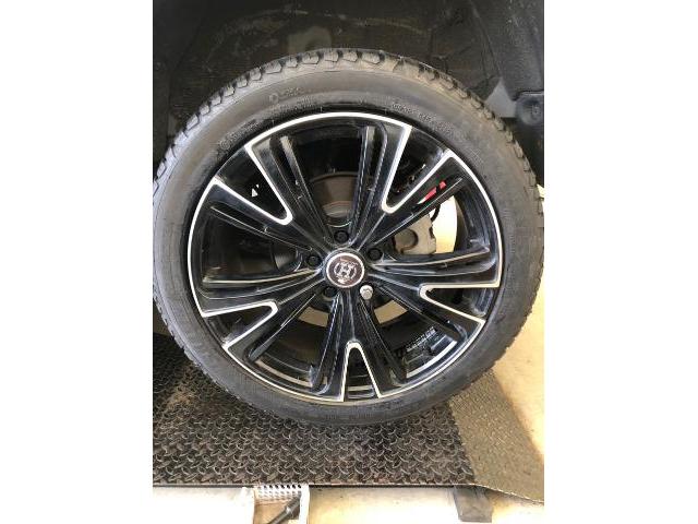 トヨタ　ハリアー　245/45/19 直送タイヤ交換