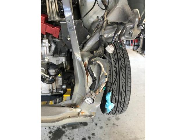 パレット　事故修理　鈑金塗装　鈴鹿　亀山　津　四日市