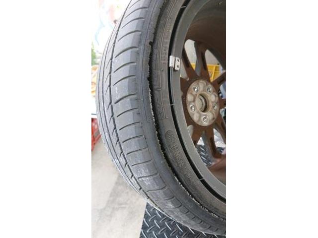 出張作業　パンク　タイヤ交換　BRZ・86　215/45R17
17インチ