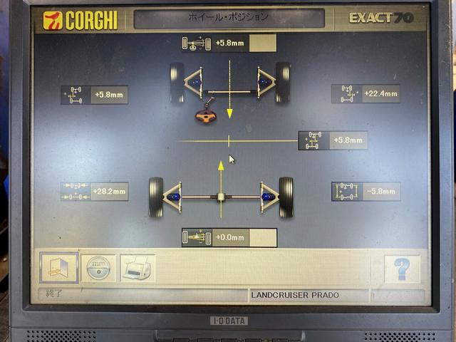 トヨタ　プラド　アライメント調整