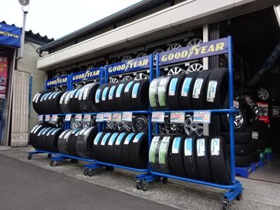新品タイヤも各メーカー取り扱い！