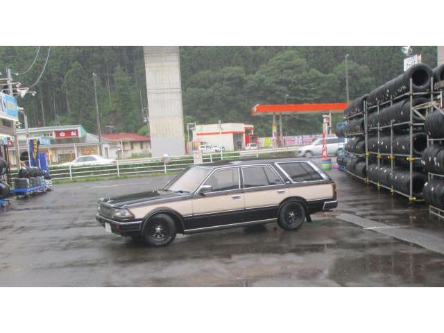 セドリック タイヤ交換 仙台市