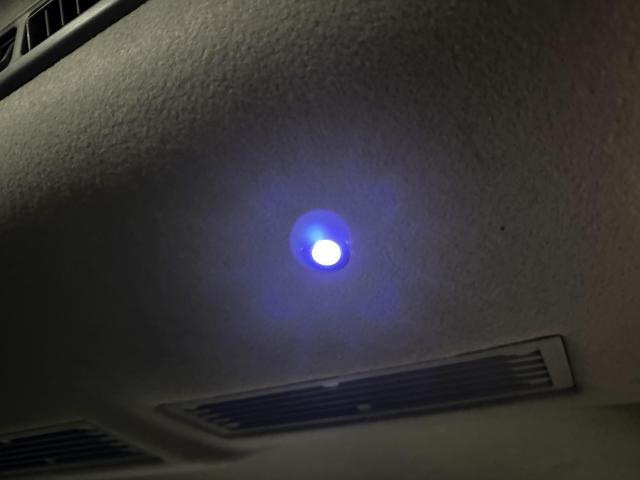 日産　キャラバン　NV350　室内灯　間接照明　調光付き
