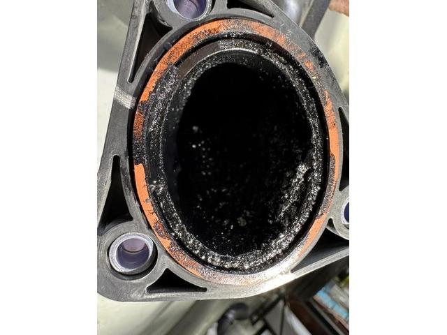 プジョー　308　LDA-T9WBH01　エンジン走行不調　交換　整備　松山　西条　伊予　松前　砥部　修理　車検　点検　鈑金　塗装　輸入車　愛媛6330