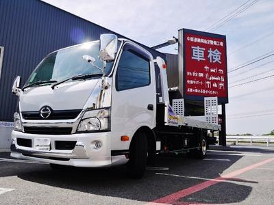 大型の積載車も所有