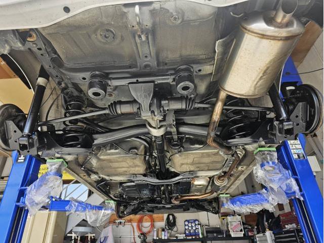 【アンダーコート】アンダーコートの施工　タイヤ交換・販売 　組替　点検　車両整備【帯広市で持込でのタイヤ交換・ドライブレコーダー・ETC・ナビ　等のパーツ取付・修理・整備の事なら”ファンファクトリー　帯広店”へ！！】