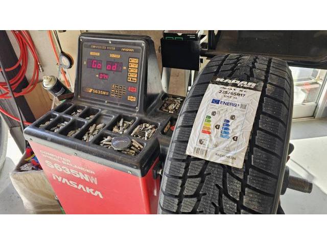 【冬タイヤ】RADAR　冬タイヤ交換・組替・脱着　点検　車両整備【帯広市で持込でのタイヤ交換・ドライブレコーダー・ETC・ナビ　等のパーツ取付・修理・整備の事なら”ファンファクトリー　帯広店”へ！！】

