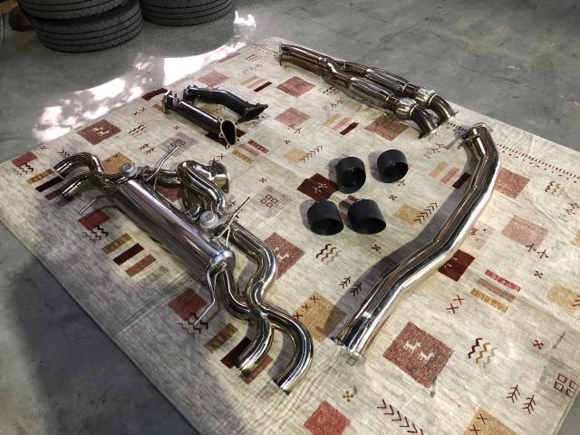 日産 35GTR エアサス　マフラー取り付け