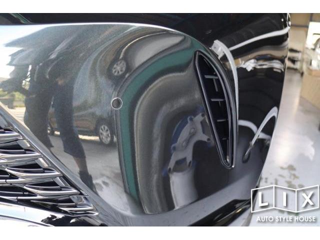 ハリアーPHEVグリルに変更で高級感増し増し！【福山市　タイヤ・ナビ・ドライブレコーダー等のパーツ持込取付　コーディング作業　調音施工　大歓迎受付中！！愛車の事なら国産車から輸入車までリクロスへ！】