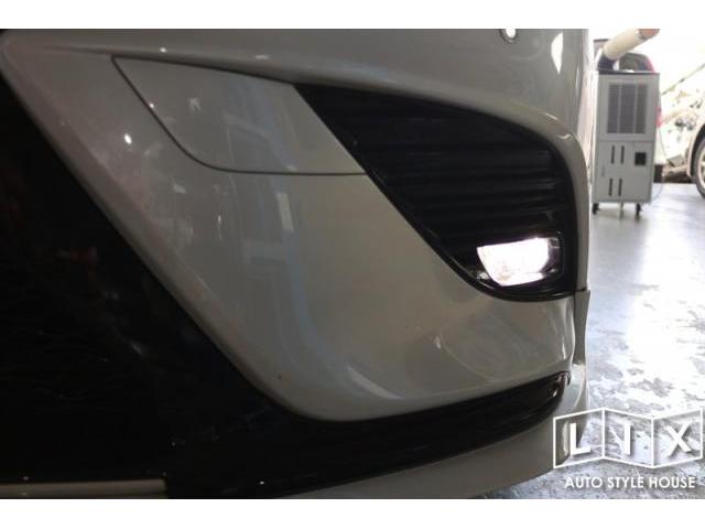 カムリのフォグランプ交換にレクサスNXのボンネットデッドニング！【福山市　タイヤ・ナビ・ドライブレコーダー等のパーツ持込取付　コーディング作業　調音施工　大歓迎受付中！！愛車の事なら国産車から輸入車までリクロスへ！】