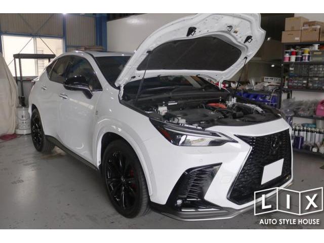 カムリのフォグランプ交換にレクサスNXのボンネットデッドニング！【福山市　タイヤ・ナビ・ドライブレコーダー等のパーツ持込取付　コーディング作業　調音施工　大歓迎受付中！！愛車の事なら国産車から輸入車までリクロスへ！】