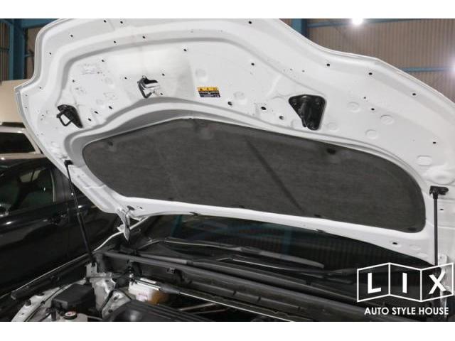 カムリのフォグランプ交換にレクサスNXのボンネットデッドニング！【福山市　タイヤ・ナビ・ドライブレコーダー等のパーツ持込取付　コーディング作業　調音施工　大歓迎受付中！！愛車の事なら国産車から輸入車までリクロスへ！】