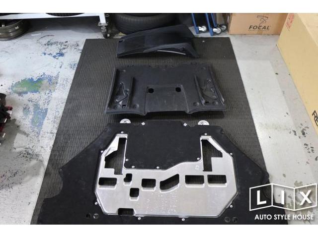 オイル交換に車検にフォグランプ交換等々！【福山市　タイヤ・ナビ・ドライブレコーダー等のパーツ持込取付　コーディング作業　調音施工　大歓迎受付中！！愛車の事なら国産車から輸入車までリクロスへ！】