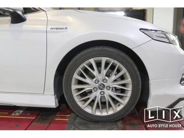 ７０カムリの車高調取付とタイヤ・ホイール交換でガラッとイメチェン！【福山市　タイヤ・ナビ・ドライブレコーダー等のパーツ持込取付　コーディング作業　調音施工　大歓迎受付中！！愛車の事なら国産車から輸入車までリクロスへ！】