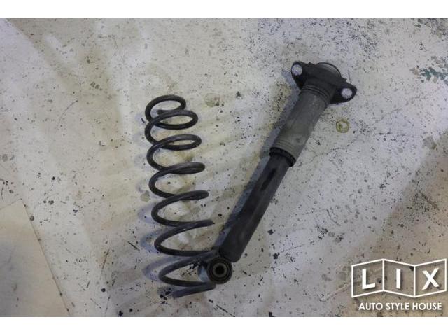 ７０カムリの車高調取付とタイヤ・ホイール交換でガラッとイメチェン！【福山市　タイヤ・ナビ・ドライブレコーダー等のパーツ持込取付　コーディング作業　調音施工　大歓迎受付中！！愛車の事なら国産車から輸入車までリクロスへ！】