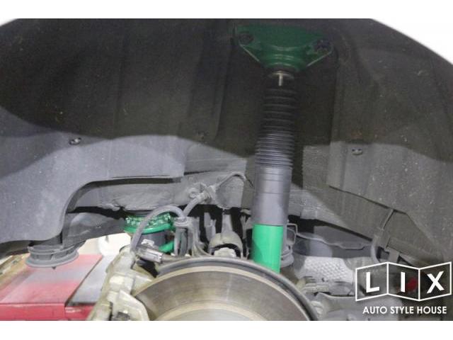 ７０カムリの車高調取付とタイヤ・ホイール交換でガラッとイメチェン！【福山市　タイヤ・ナビ・ドライブレコーダー等のパーツ持込取付　コーディング作業　調音施工　大歓迎受付中！！愛車の事なら国産車から輸入車までリクロスへ！】