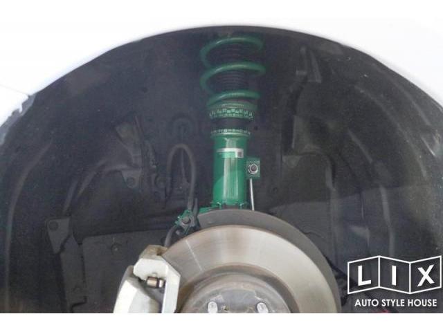 ７０カムリの車高調取付とタイヤ・ホイール交換でガラッとイメチェン！【福山市　タイヤ・ナビ・ドライブレコーダー等のパーツ持込取付　コーディング作業　調音施工　大歓迎受付中！！愛車の事なら国産車から輸入車までリクロスへ！】