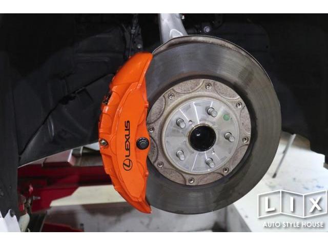 レクサスLCの車高調とオプションブレーキキャリパー交換とT/W交換でさらにWIDE＆LOW！！！【福山市　タイヤ・ナビ・ドライブレコーダー等のパーツ持込取付　コーディング作業　調音施工　大歓迎受付中！！愛車の事なら国産車から輸入車までリクロ