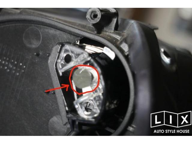 VWティグアンのバッテリー交換とT-CROSSのヘッドライトAssy交換！【福山市　タイヤ・ナビ・ドライブレコーダー等のパーツ持込取付　コーディング作業　調音施工　大歓迎受付中！！愛車の事なら国産車から輸入車までリクロスへ！】