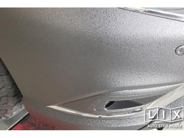 ラプターライナーで全塗装ご依頼のアウトランダー！【福山市　タイヤ・ナビ・ドライブレコーダー等のパーツ持込取付　コーディング作業　調音施工　大歓迎受付中！！愛車の事なら国産車から輸入車までリクロスへ！】